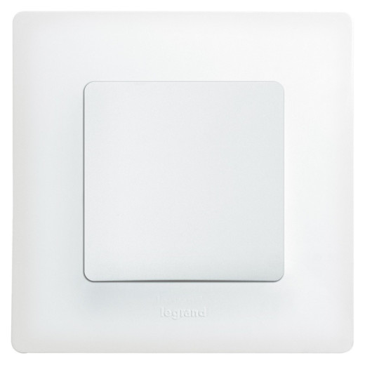 Legrand Etika Белый Переключатель 10А, Винтовые клеммы