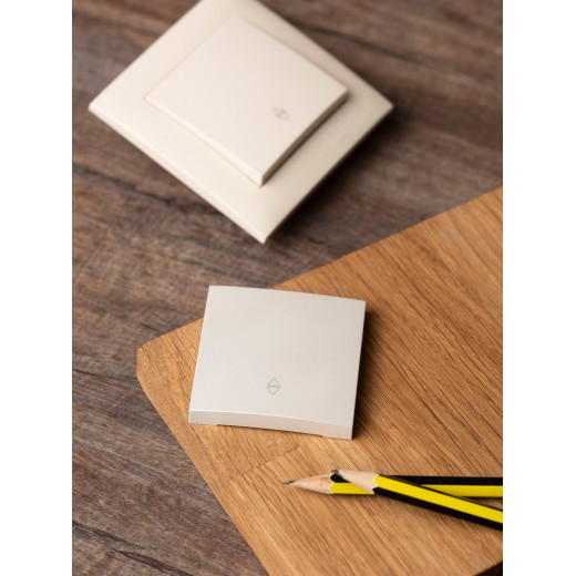 EKF PROxima Валенсия лицевая панель выключателя проходного 1-кл. 10А жемчуг