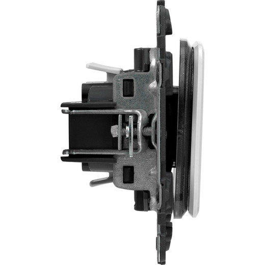 Legrand Valena ALLURE DIY Бел Переключатель 1-клавишный 10А 250В