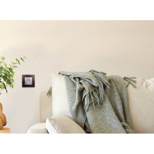 Legrand Etika Алюминимй Светорегулятор поворотный, 300Вт, без нейтрали