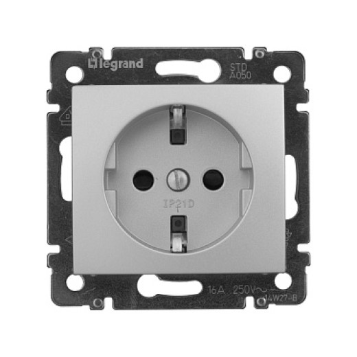 Legrand Valena Алюминий Розетка 1-ая с/з с защитными шторками