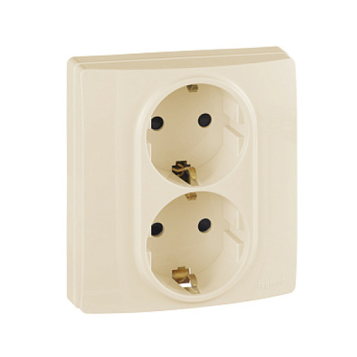 Legrand Etika Слоновая кость Розетка 2-ая с/з, со шторками, автоматические клеммы