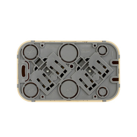 Legrand Quteo IP 20 Дерево Розеточный блок с предварительным подключением 2 x 2К+З с защитными шторками - 16 A - 250 В~