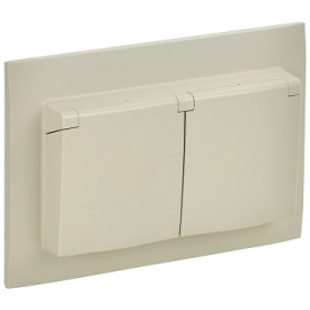 IEK SKANDY Бежевый Розетка 2-ая с/з с крышкой 16А в сборе IP44 SK-R12B