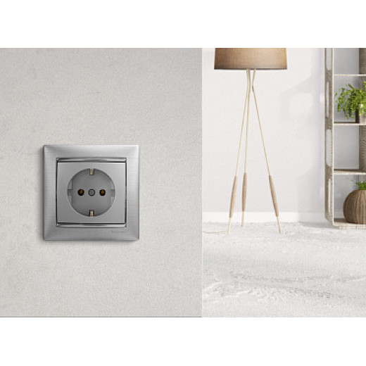 Legrand Valena Алюминий Розетка 1-ая с/з