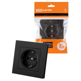 TDM Розетка 2П+З 16А 250В с защ. шт. черная 