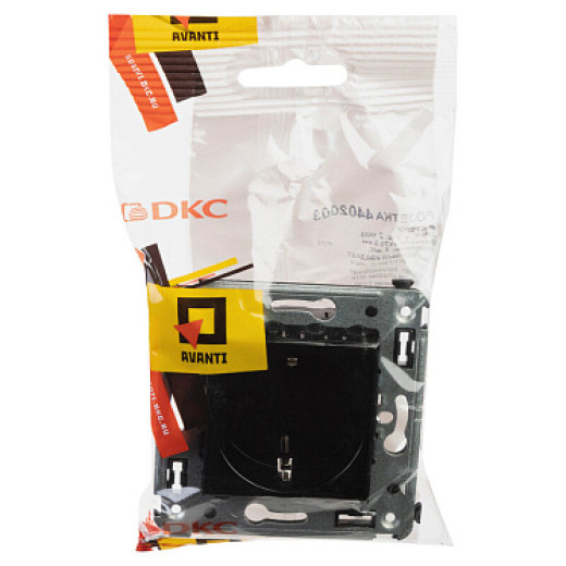 DKC Avanti Розетка в стену, 2P+E, с з/ш, 