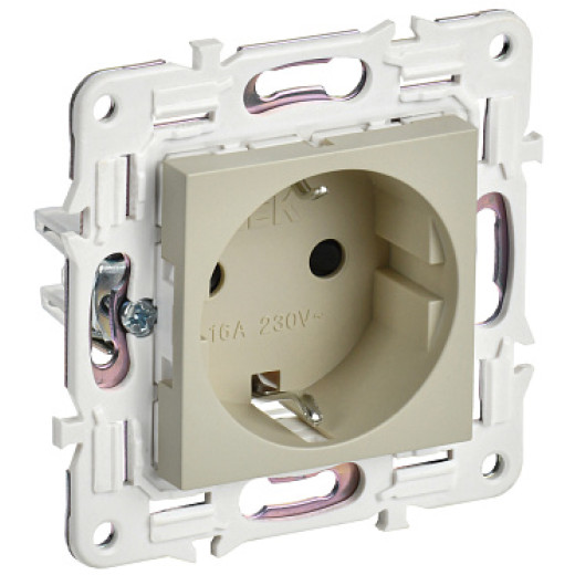 IEK SKANDY Бежевый Розетка с/з с защитными шторками 16А SK-R04B