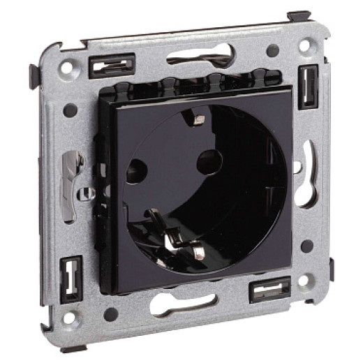 DKC Avanti Розетка в стену, 2P+E, с з/ш, 