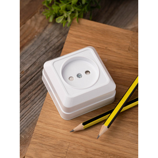 EKF Рим Розетка 1-мест. 10А б/з бел. с защ. штор.