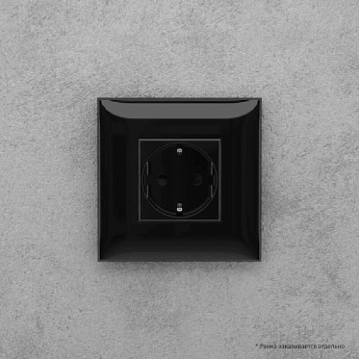 DKC Avanti Розетка в стену, 2P+E, с з/ш, 