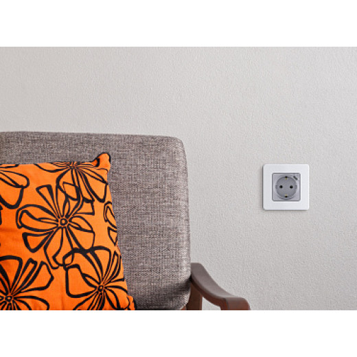 Legrand/Daccord INSPIRIA Алюминий Розетка 2К+З немецкий стандарт 16А 250В со встроенным зарядным устройством USB C 1.5А 5В