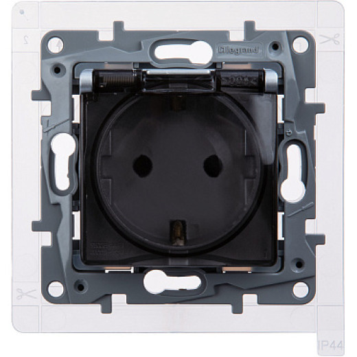 Legrand Etika Алюминий Розетка 2К+З IP44