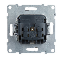 Legrand/Daccord SUNO Алюминий Розетка 2К+З 16А 250В с защитными шторками. Винтовые зажимы.