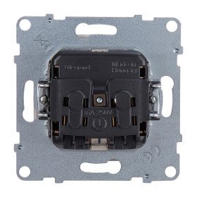 Legrand/Daccord SUNO Белый Розетка 2К+З 16А 250В.Винтовые зажимы.