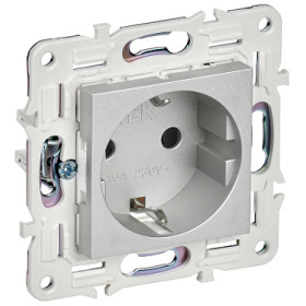 IEK SKANDY Серебряный Розетка с/з с защитными шторками 16А SK-R04S