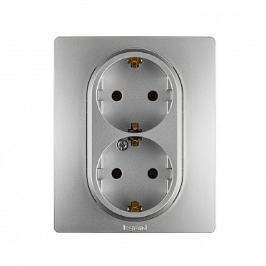 Legrand Etika Алюминий Розетка 2-ая с/з , винтовые клеммы, 16А, 250 В