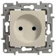 Legrand Etika Сл.кость Розетка с/з, винт. клем. c защитой монт. лапок