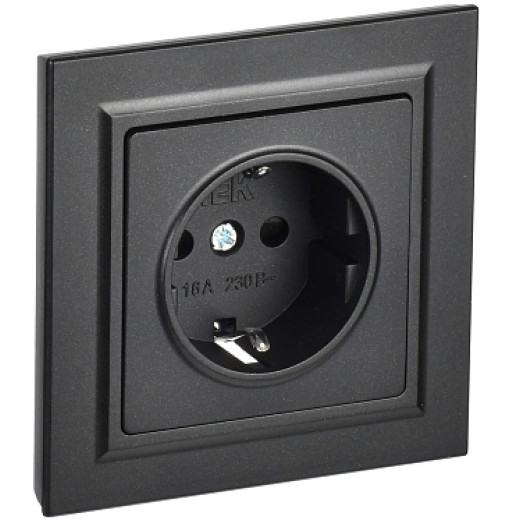 IEK BRITE Черный Розетка с з/к/ш 16А в сборе РСР14-1-0-БрЧ