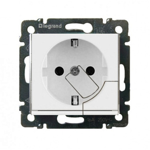 Legrand Valena Бел Розетка 1-ая с/з литая (с выталкивателем)