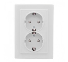 EKF Basic Минск Белый Розетка 2-ая, с/з,со шторками, 16А, СП