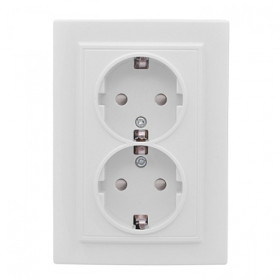 EKF Basic Минск Белый Розетка 2-ая, с/з,со шторками, 16А, СП