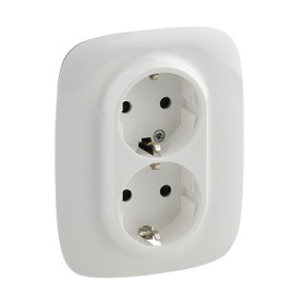 Legrand Valena ALLURE DIY Бел Розетка 2-ая с/з с защитными шторками, безвинт.зажим