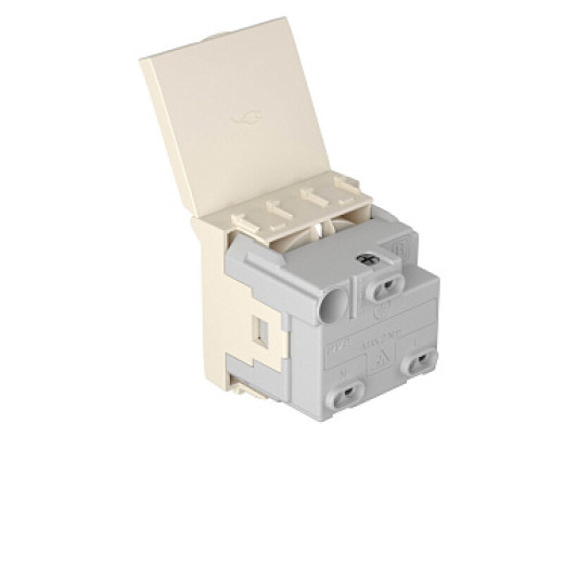 DKC Avanti Розетка с крышкой модульная, 2P+E, с з/ш, 