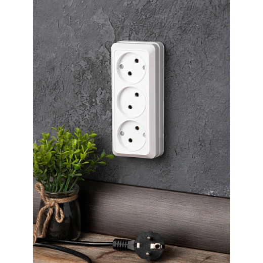 EKF PROxima Рим Розетка 3-местная 10А без заземления белая