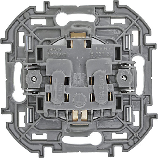 Legrand/Daccord INSPIRIA Алюминий Розетка 2К+З со шторками - немецкий стандарт - 16 А - 250 В