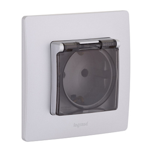 Legrand Etika Алюминий Розетка 2К+З IP44