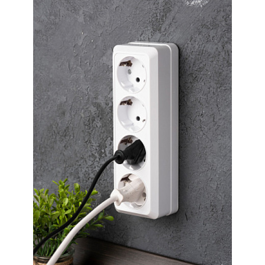 EKF PROxima Рим Розетка 4-местная 16А с заземлением белая