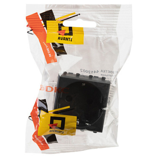 DKC Avanti Розетка модульная, 2P+E, с з/ш, 