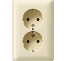 Gira S-55 Крем глянц Розетка 2-я с/з литая