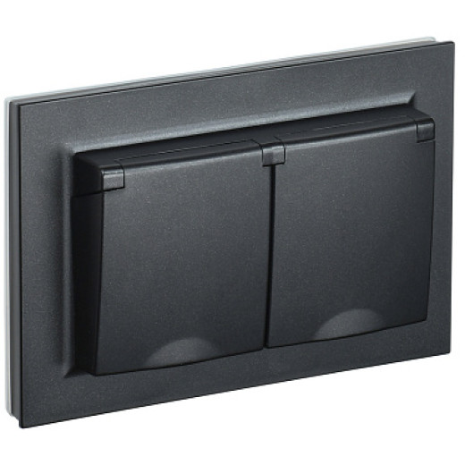 IEK BRITE Черный Розетка 2-м с/з с защ шторк и крышк 16А в сборе IP44 РСбш12-3-44-БрЧ