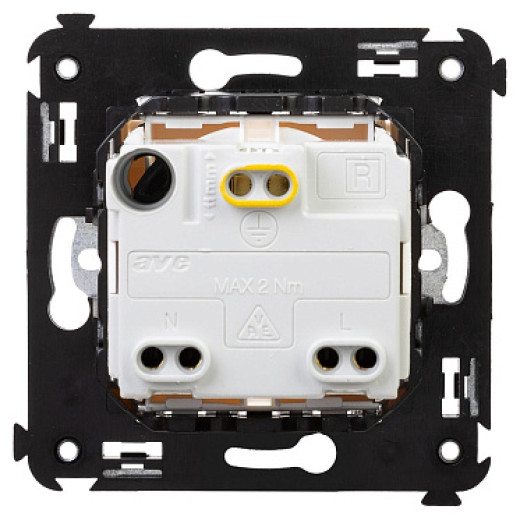 DKC Avanti Розетка с крышкой в стену, 2P+E, с з/ш, 