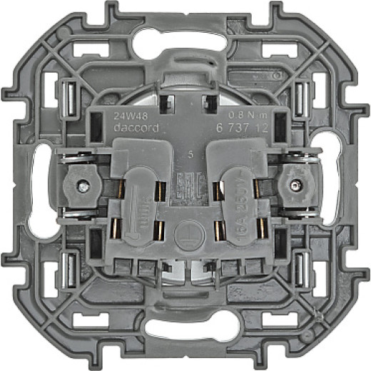 Legrand/Daccord INSPIRIA Алюминий Розетка 2К - 16 А - 250 В