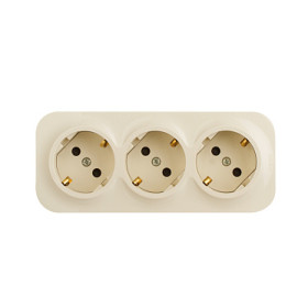 Legrand Quteo IP 20 Слоновая кость Розеточный блок с предварительным подключением 3 x 2К+З с защитными шторками - 16 A - 250 В~