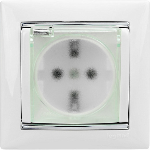 Legrand Valena Бел Розетка 1-ая с/з с крышкой и защитными шторками IP44 (к простой рамке)