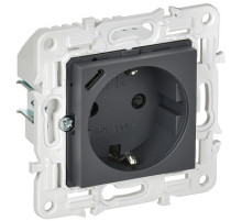 IEK SKANDY Титан Розетка с/з с защитными шторками 16А с USB C 18Вт SK-R17T