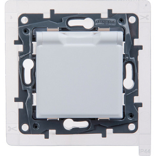 Legrand Etika Белый Розетка 2К+З IP44