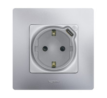 Legrand Etika Алюминий  Розетка с/з со шт. 16А 250В с USB тип C 1500мА 7,5Вт безвинтовые зажимы