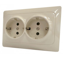 Розетка двойная с заземлением и со шторкой Gusi Electric BRAVO С10Р6-003