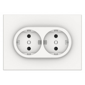Розетка двойная с заземлением и со шторкой Gusi Electric BRAVO С11Р6-028