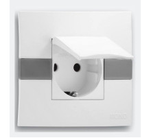 Розетка с заземлением с крышкой Mono Electric Eсо 101-010107-118