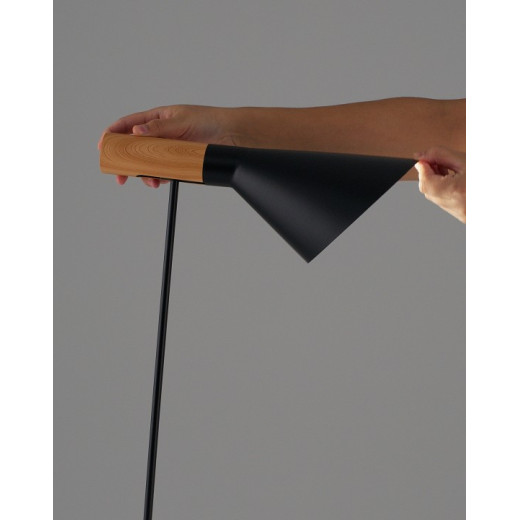 Настольная лампа офисная Moderli Turin V11333-1T