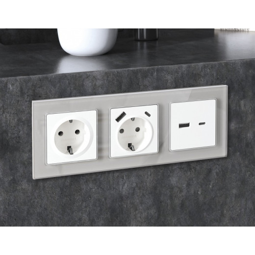 Накладка для розетки с заземлением Ambrella Volt Quant AP1260