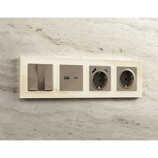 Накладка для розетки с заземлением и со шторками и 2хUSB type A и C Ambrella Volt Quant AP6400