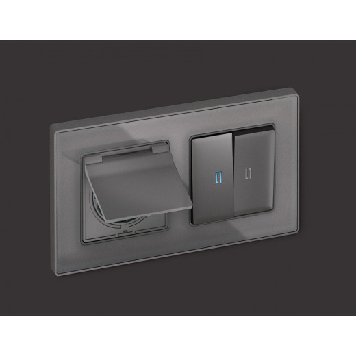 Накладка для розетки влагозащищенной с заземлением и со шторками с крышкой Ambrella Volt Quant AP6580