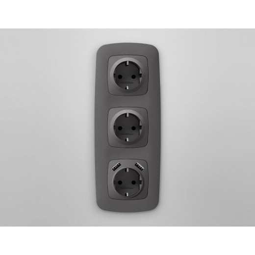 Накладка для розетки с заземлением и со шторками и 2хUSB type A Ambrella Volt Quant OP6590